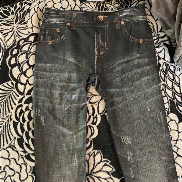 A cute legging looking like a 👖 - Picture 1 of 4